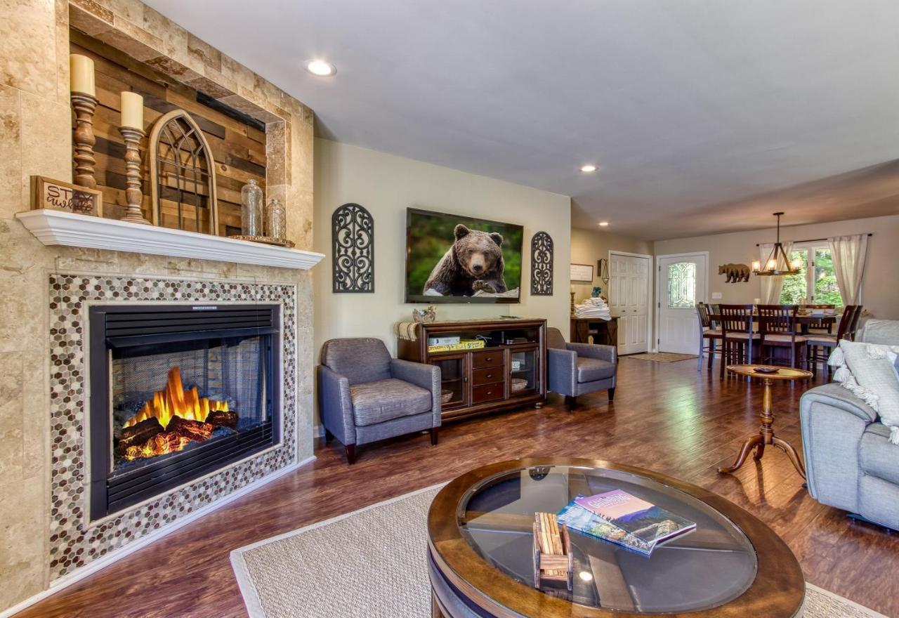 Memorable "Deer & Doe" By Honeybearcabins 4Br 3Ba, Mountain View Deck, Farmhouse Decor, Fireplace, 3 Acres Sevierville Dış mekan fotoğraf